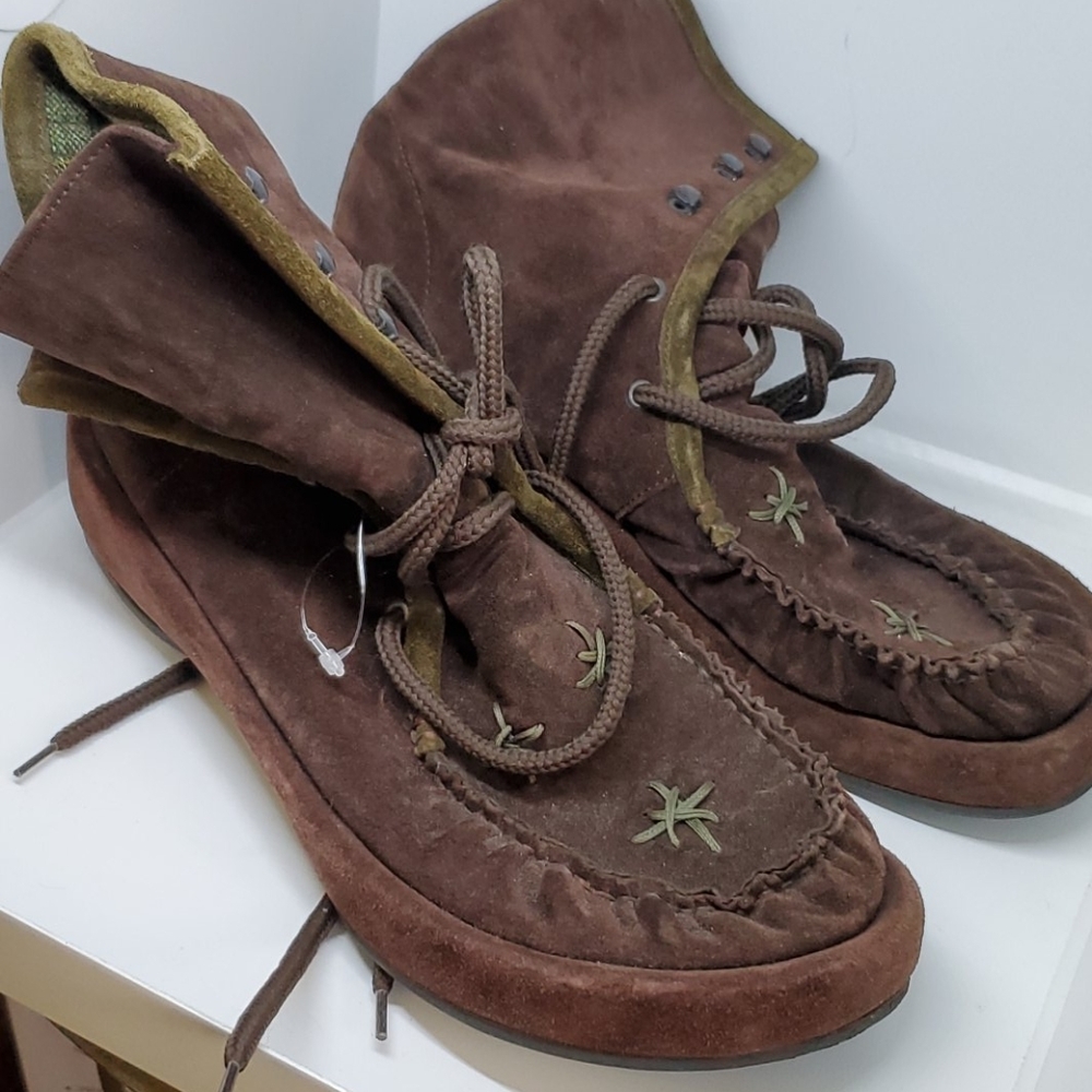 Robert Clegerie E space brown lace booties 10